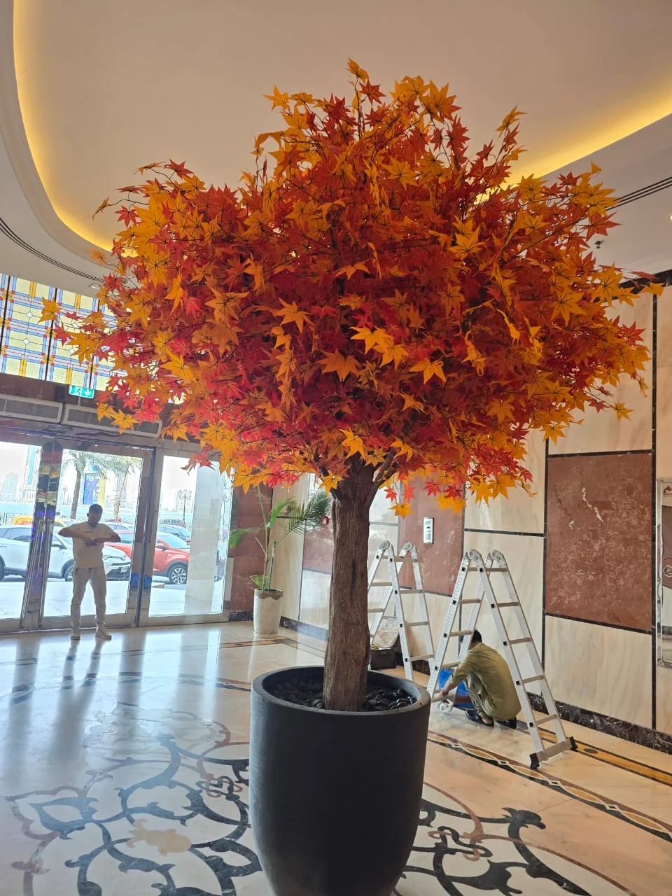 Real completed project: Finishing touches at the entrance.